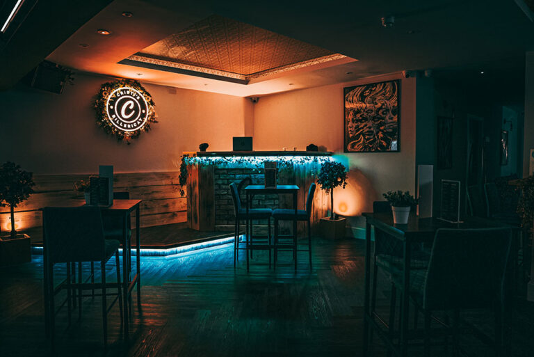 Cristis Brunch Interior 01