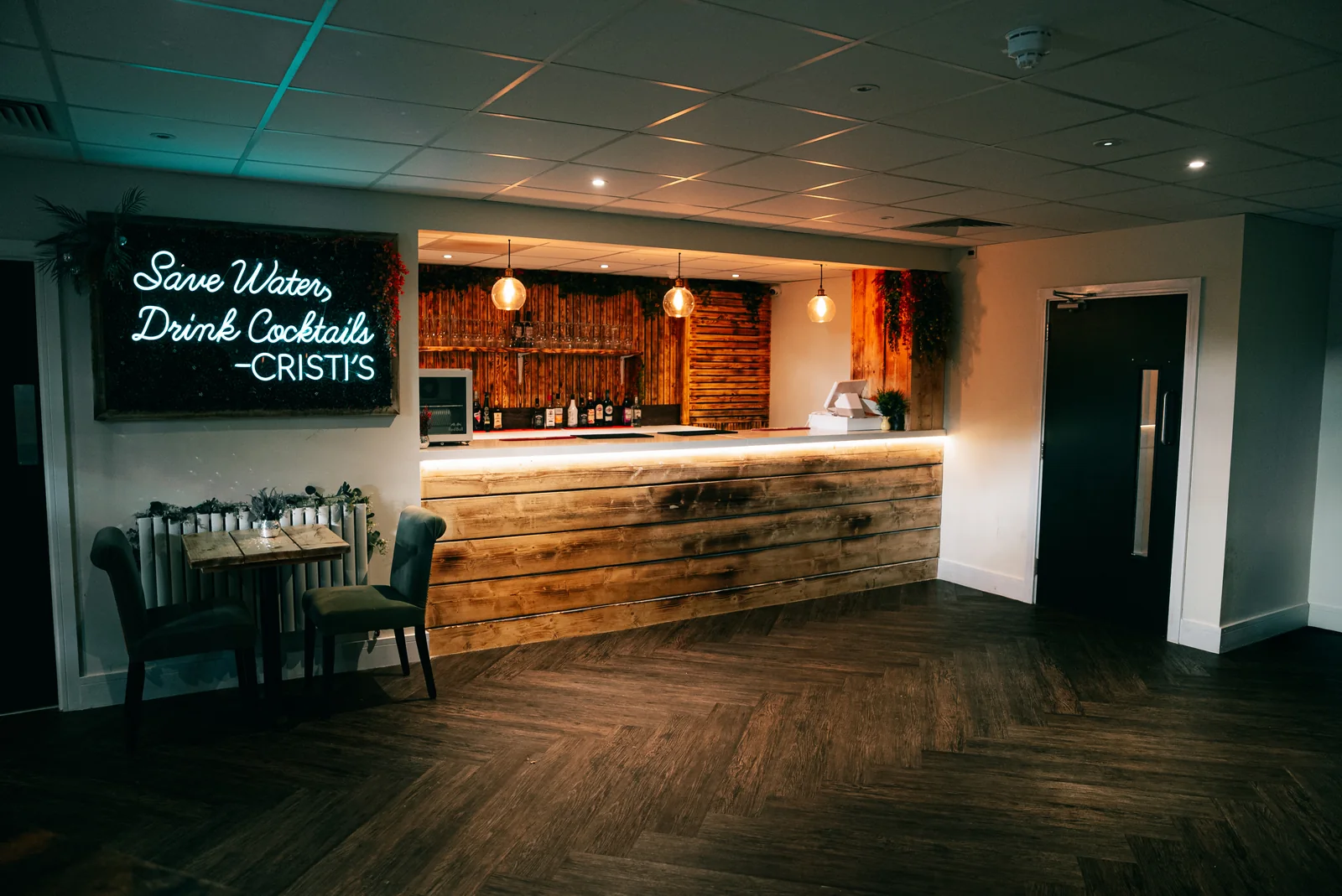 Cristi’s private hire room with its own wood-fronted bar and seating